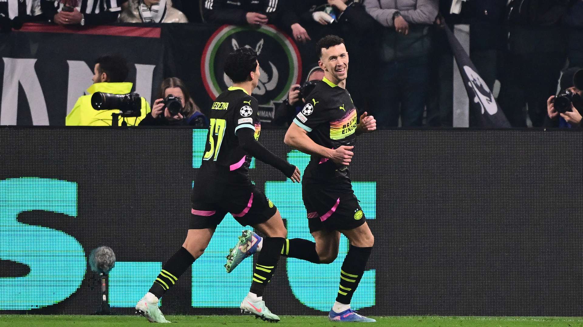 高强度的跑 高强度的跑